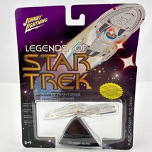 Johnny Lightning Star Trek Series 3 U.S.S. Voyager NCC-74656  New Factory Sealed - £18.67 GBP