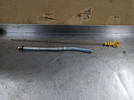 Engine Oil Dipstick With Tube From 2012 Nissan Versa s 1.6 - $553.92 MXN