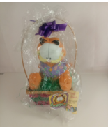 Russell Stover Easter Basket Garfield Plush Wearing Easter Eggs Shirt - $354.39 MXN