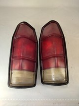 1979 - 84 Mazda B-2000 Pickup Tail Lights Right Left Koito Japan 220-41296 - $1,027.08 MXN