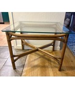 Vintage Ficks Reed Rattan Side End Table Glass Top Tropical Tiki Decor - $3,734.72 MXN