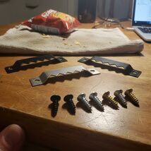 30 Pack Large Sawtooth Picture Hangers - Black/Silver/Gold Metal Photo F... - $129.60 MXN