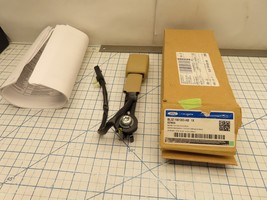 Ford BL3Z-1561203-AB Seat Belt Buckle Receptacle LH Drivers - $86.98