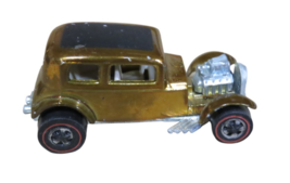 Vtg Hot Wheels Redline Classic 32 Ford Vicky Car Gold 1968 Mattel USA - $646.81 MXN
