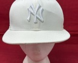 White New Era New York NY Yankees MLB Fitted Size 7 59Fifty Baseball Hat - £23.64 GBP