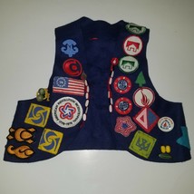 VTG Camp Fire Girls Blue Vest Patches Beads Pins Lot Badges Size A-Small 8-10 - £38.79 GBP