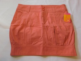 Catch My I Women&#39;s Junior&#39;s Bubble  Above Knee Skirt Bermuda Coral Size 7 NWT - £14.22 GBP