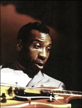 T-Bone Walker with Signature Gibson guitar 8 x 11 color pin-up photo print - £3.38 GBP