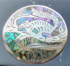 TAXCO VINTAGE 925 STERLING SILVER MOTHER OF PEARL CHAMELEON BROOCH PENDANT - $58.41