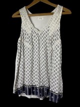 Maurices 0 0X Tunic Tank Top Shirt White Blue Floral Print Crochet Scandinavian - £29.28 GBP