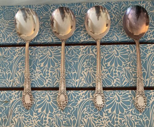 Primary image for Vtg Lot of 4 Oneida Community Silverplate 1938 Rendezvous Old South Soup Spoons