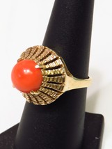 Estate 14K Yellow Gold Cabochon Coral Basket Setting Ring Size 7 - £428.17 GBP