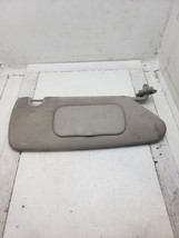 Passenger Sun Visor With Illumination 1 Lamp Fits 04-06 PACIFICA 411412 - $464.58 MXN