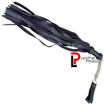 Cowhide Flogger  25 Leather Tails with Finger Handmade Loop Handle Heavy... - €14,53 EUR Cowhide Flogger  25 Leather Tails with Finger Handmade Loop Handle Heavy... - €14,53 EUR