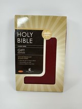 NKJV Gift &amp; Award Bible / Red Leather Flex by Thomas Nelson - £7.85 GBP