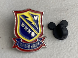 Disney Pin Tow Mater Hawk Logo Pixar Cars Trading - £5.96 GBP