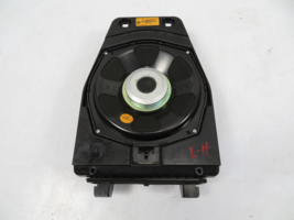 BMW Z4 E89 Speaker, Rear Subwoofer TOP-HiFi 65139182952 - $731.94 MXN
