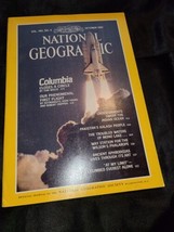 NATIONAL GEOGRAPHIC Magazine October 1981 Columbia Shuttle Collectible - $8.90