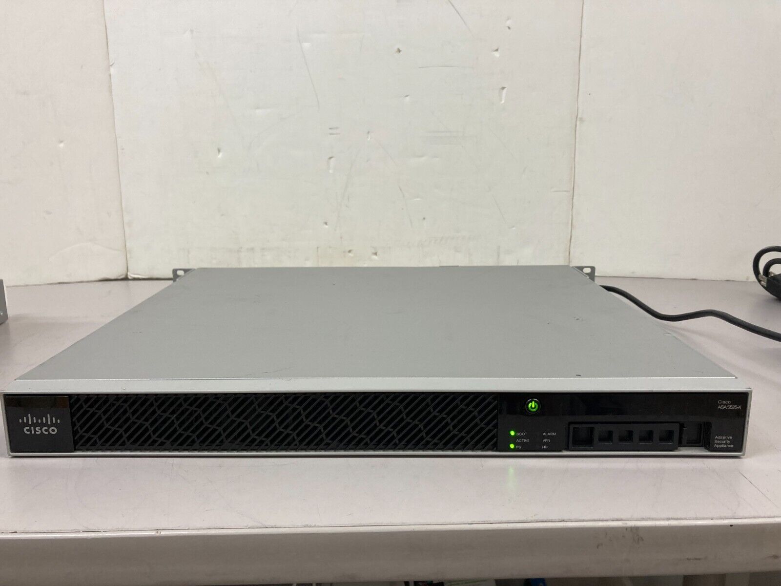 Cisco ASA 5525-X Adaptive Secutity Appliance - $43.35