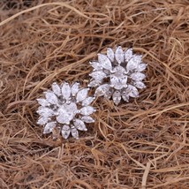 2.75Ct Oval Cz Diamond Flower Style Halo Stud Earrings 14K White Gold Over 925 - £49.73 GBP