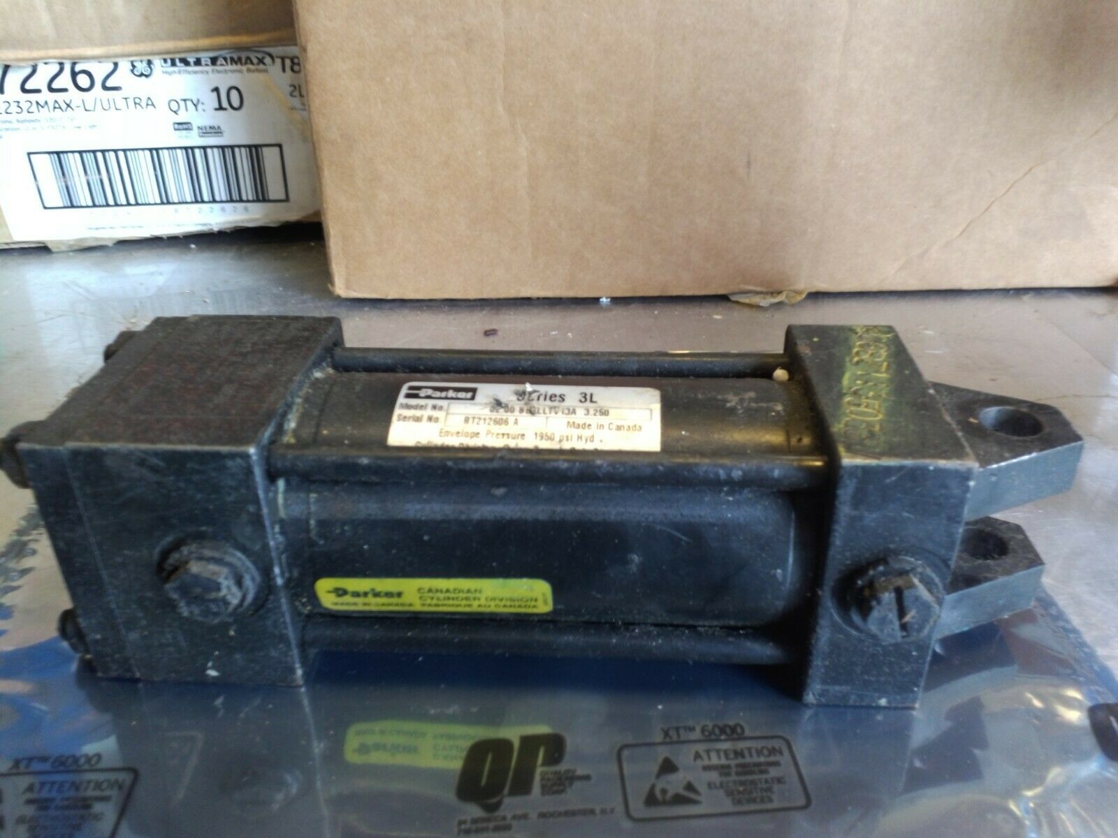 PARKER 02.00bb3lltv13a 3.250  SERIES 3L HYDRAULIC PNEUMATIC VALVE NEW SA... - $76.98
