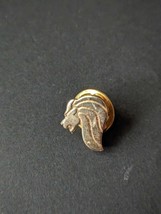 Golden Singapore Lion Head Collar Pin - £7.19 GBP