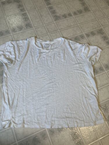 Primary image for Maurices 24/7 Boxy Casual Tee Sz Small White Short Sleeve Cropped