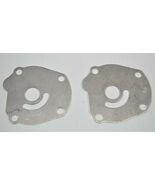 Lot of 2 Johnson Evinrude OMC 323251 Impeller Housing Plate 78-79 95-01 ... - €12,65 EUR