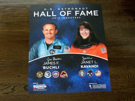 JAMES BUCHLI JANET KAVNADI 2019 HOF NASA ASTRONAUTS SIGNED AUTO 16X20 PO... - $2,805.88 MXN