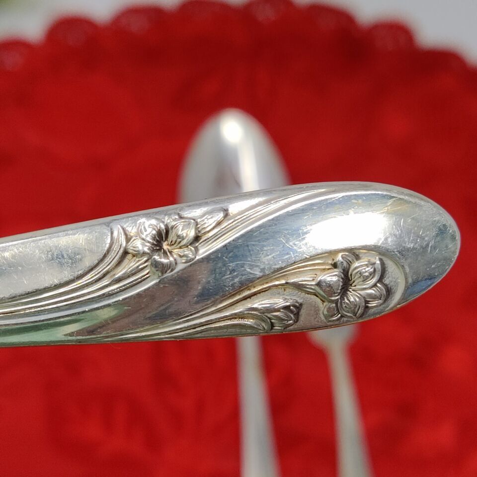 3 INTERNATIONAL HOLMES &amp; EDWARDS ROMANCE SILVERPLATE Serving Spoons n Sp... - $12.98