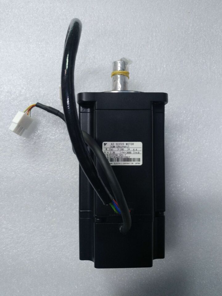 SGM-08U2HA12 Servo Motor Good In Condition 90 Days Warranty - $693.00
