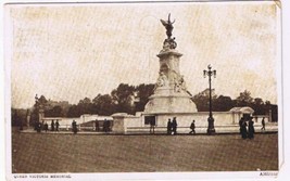 United Kingdom UK Postcard London Queen Victoria Memorial - £2.37 GBP