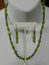 Vintage Green Glass Bead Necklace &amp; Matching Earrings - £19.70 GBP