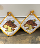 2 Vintage Mushroom Pot Holders Quilted Hot Pads Bumblebee Wood Hanging L... - $20.44 CAD