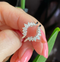 0.75 Karat Kunstdiamanten Grown Diamant Tiara Bei Doppel Hochzeit Ring 14k Weiß - $880.09