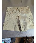 The Limited Ladies Size 8 Green Cargo Shorts - $11.88
