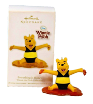 Hallmark Keepsake Ornament  Winnie the Pooh &quot;Everything is Honey&quot; (Christmas) - £7.95 GBP
