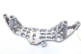 11-16 MINI COOPER COUNTRYMAN FRONT ENGINE MOUNT BRACKET Q4861 image 8