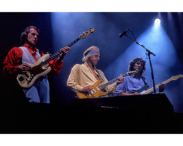 Mark Knopfler Dire Straits concert all playing guitars 8x10 Photo - £6.24 GBP