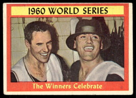 1961 Topps #313 1960 World Series - The Winners Celebrate WS VGEX-B111R4 - £15.73 GBP
