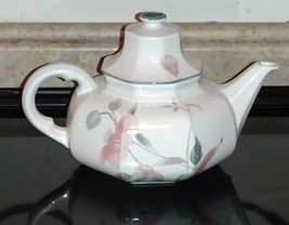 Mikasa Continental SILK FLOWERS 4 Cup Teapot &amp; Lid F3003 Oven To Table Japan - £39.14 GBP