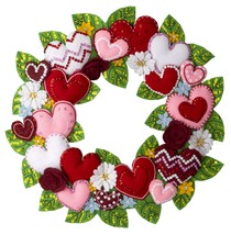 Bucilla Felt Wreath Applique Kit 16.5&quot; Round-Love In The Air - $44.39