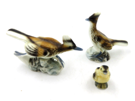 Vintage Bone China Roadrunner Birds Family of Three Miniatures Japan - $9.85