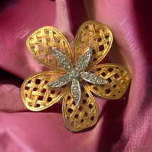 Vintage JJ Flower Filigree Brooch Pin Rhinestones Gold Silver Tone Flower Power - £12.64 GBP