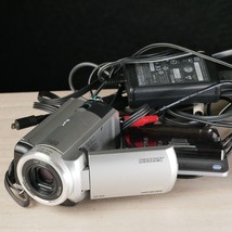 Sony Handycam DCR-SR40 Mini DV Tape Camcorder *GOOD/TESTED* W C162 Cradle - £70.07 GBP