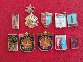 Kyiv Ukraine Badges Vintage 1970s USSR Original Souvenirs Kharkiv Lapel Antique  - £10.07 GBP