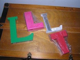 Lot of Faux Pink Red Leather Initial L and T Green &amp; White Painted Wood ... - £7.55 GBP
