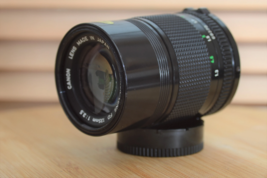 Gorgeous Canon FD 135mm f3.5 lens with built in lens hood. Beautiful lens. - £126.79 GBP