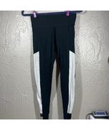 Victoria&#39;s Secret PINK Yoga Crisscross Leggings Women&#39;s Size XS Black white - $28.09 CAD