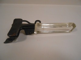 Vintage Pyrex Flameware Detachable Locking Handle Clear Glass &amp; Metal - £7.55 GBP